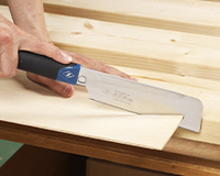 薄い板切断用ノコギリ