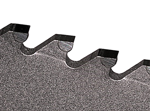 超硬チップを刃先に溶接