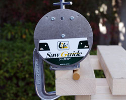 ソーガイドを使った丸棒の切断